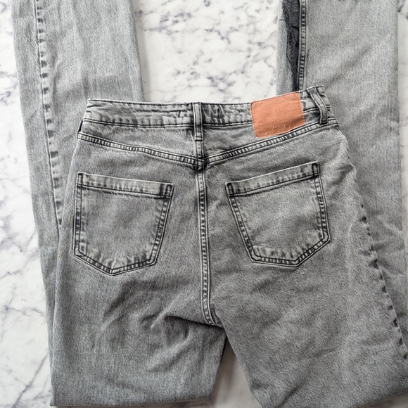 Zara Gray Denim Jeans - Picture 3 of 4
